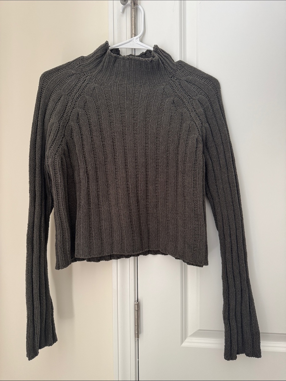 American Eagle Outfitters Olive Green Ribbed Mock Neck Sweater